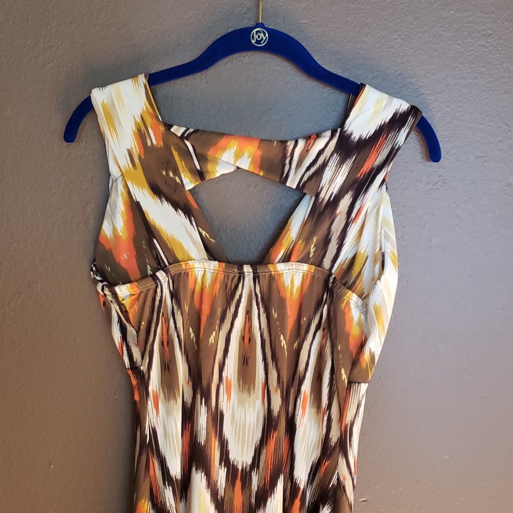 Dress - Picture 3 of 3